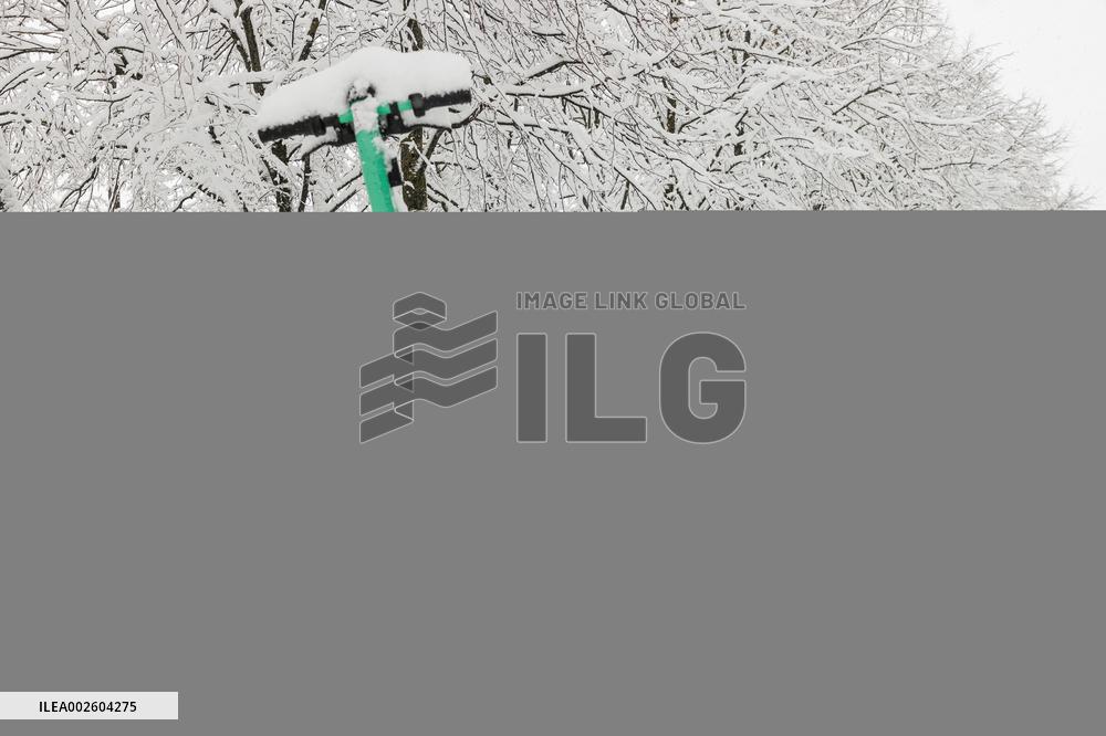 Spring has surprised Estonia with snow