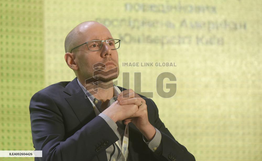 Demographic Future of Ukraine forum in Kyiv