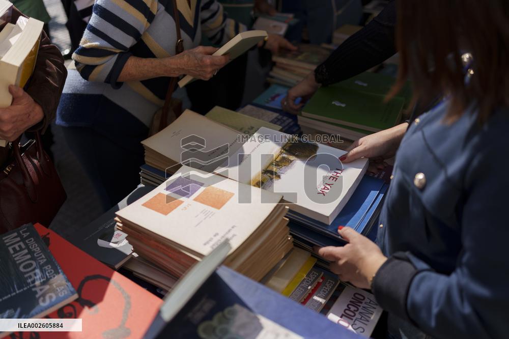 International Book Day in Chile