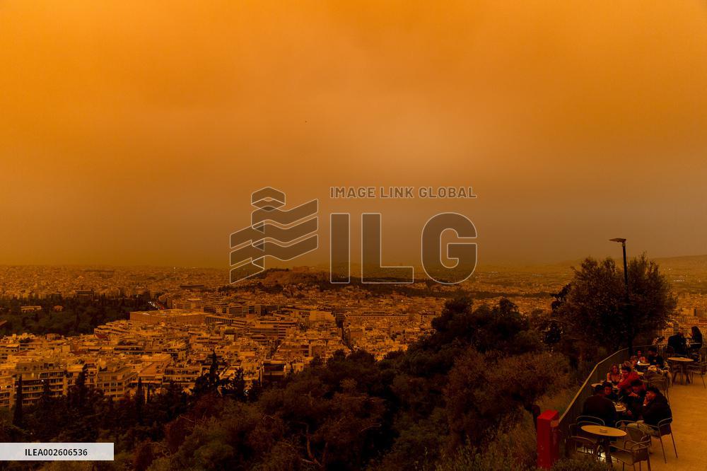 GREECE-ATHENS-DUST