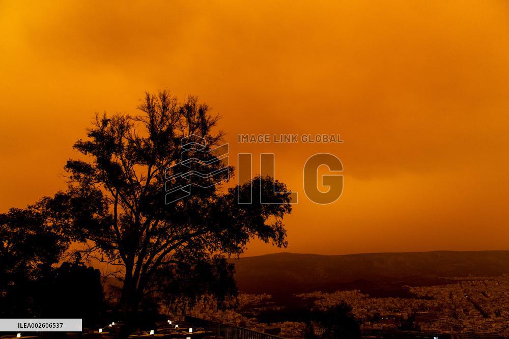 GREECE-ATHENS-DUST