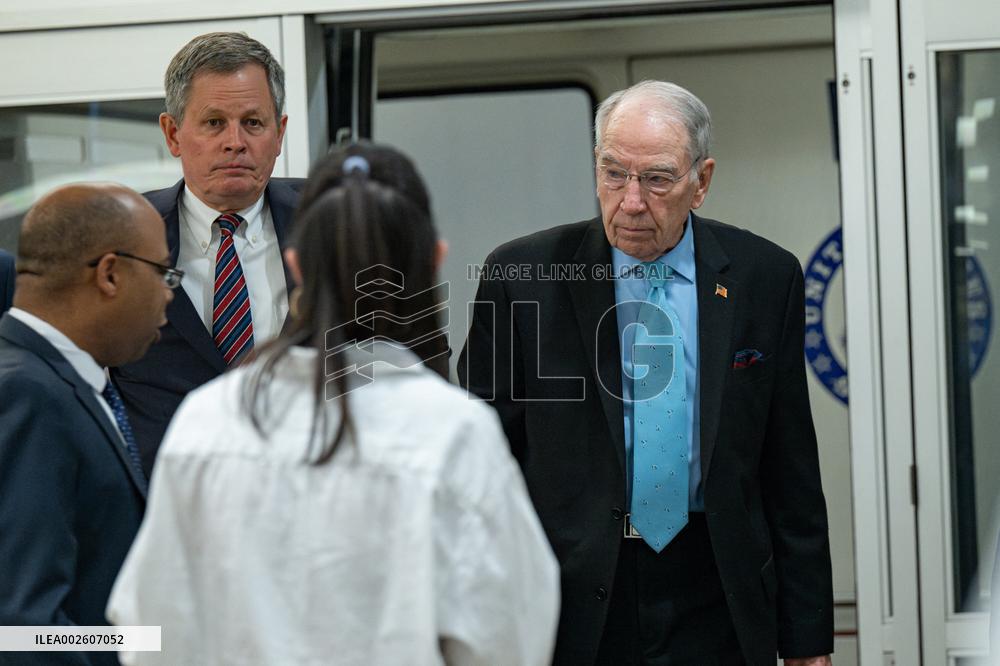 Senate Passes $ 95 Billion Foreign Aid Package - Washington