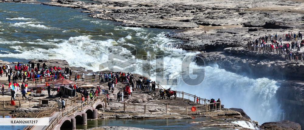 XINHUA PHOTOS OF THE DAY