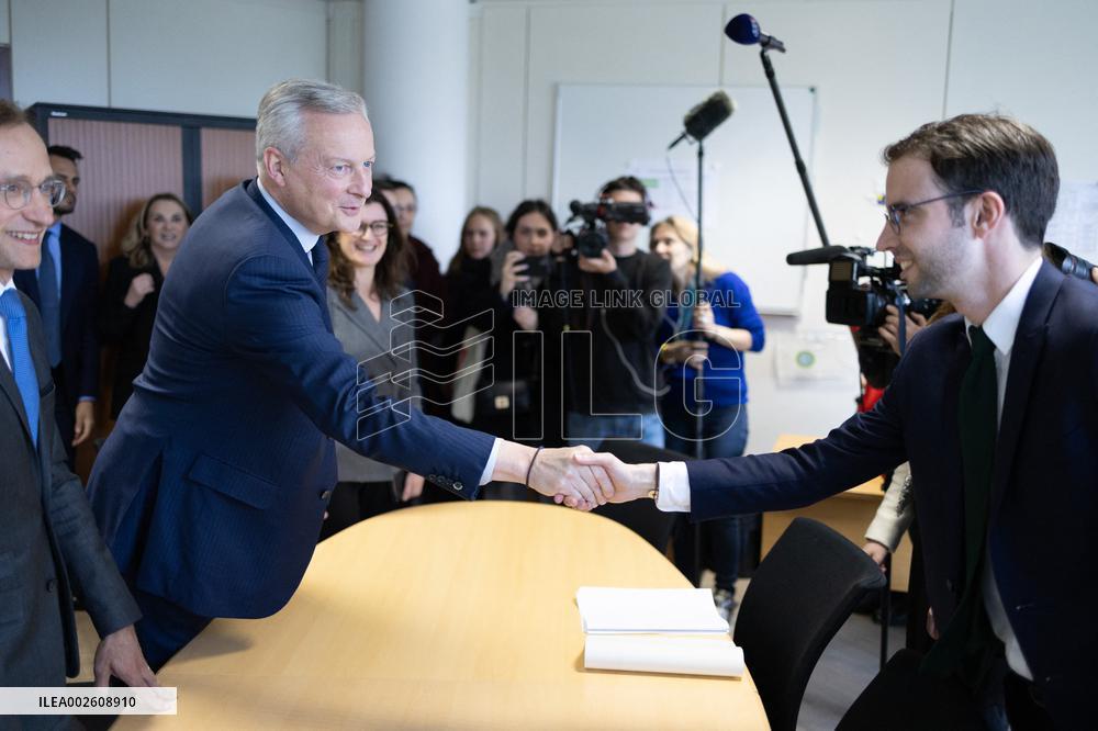 Simplification of Administrative Forms - Paris