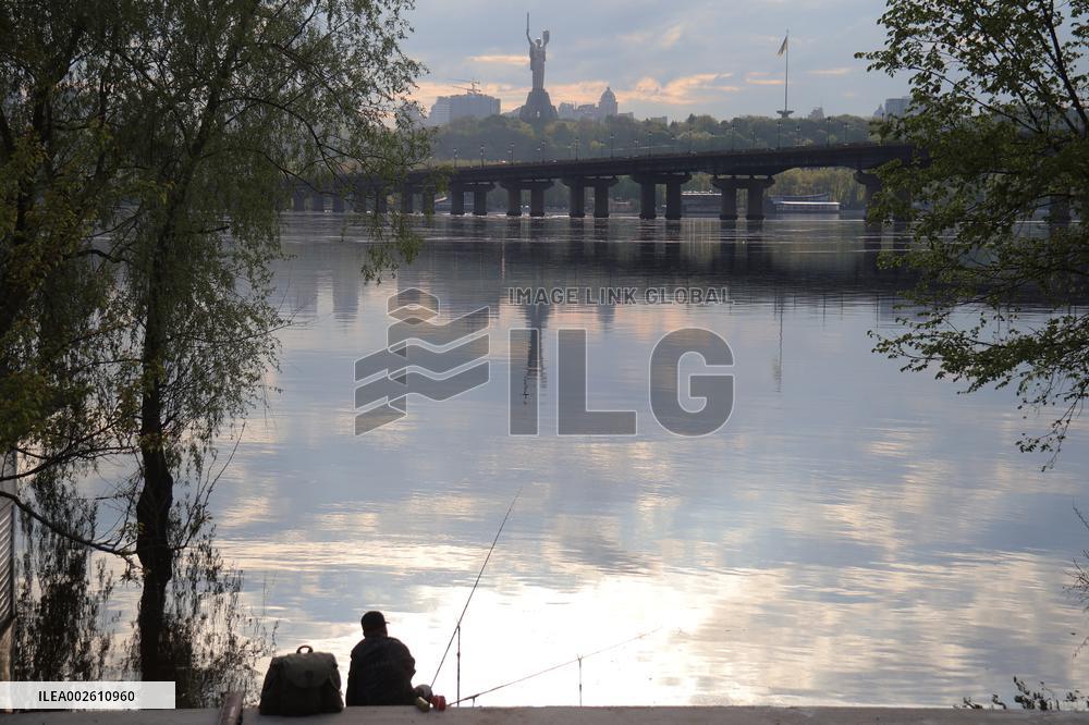 Left bank of Dnipro river flooded due to rising water level in Kyiv