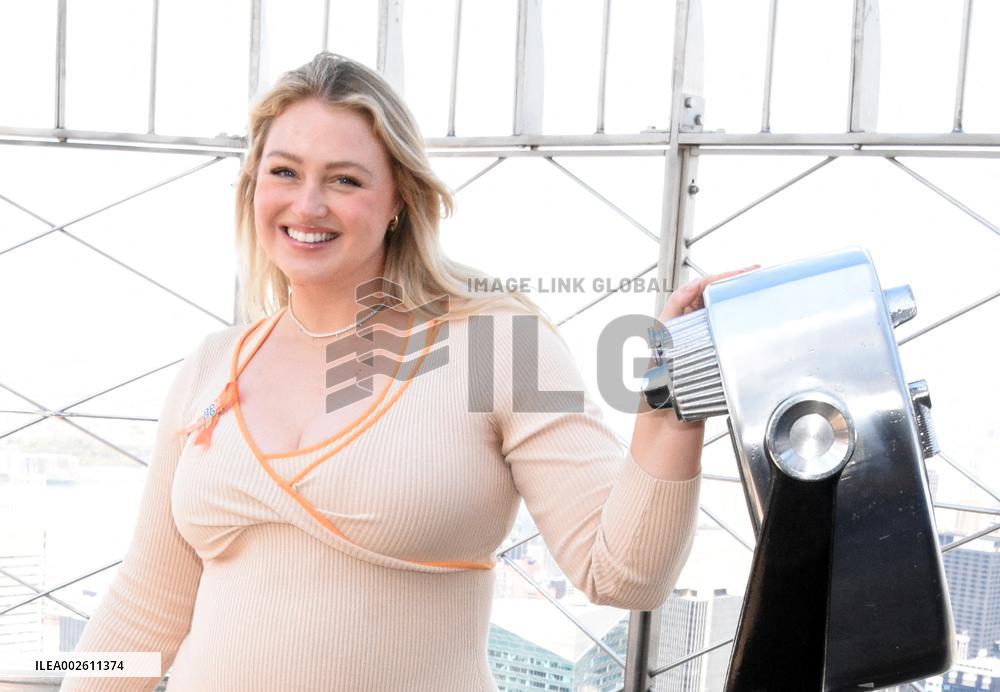 Iskra Lawrence Visits Empire State Building To Honor Infertility Week - NYC