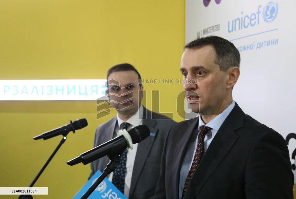 Joint briefing of Viktor Liashko and Munir Mammadzadeh in Kyiv