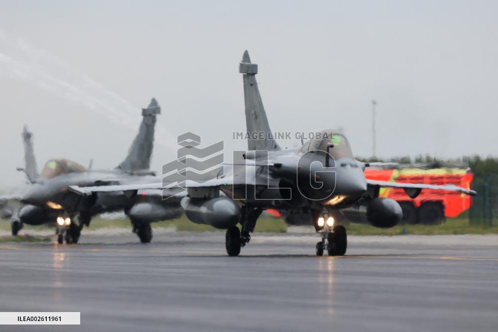 President of Croatia Zoran Milanovic Welcomes Rafale Aircraft - Croatia