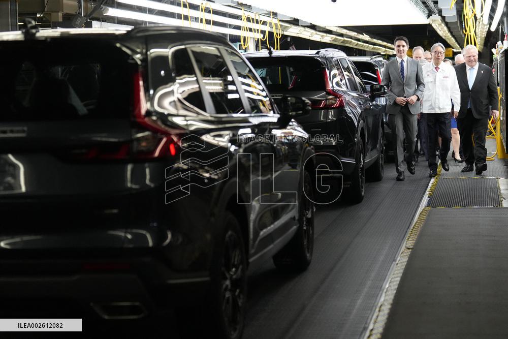 Justin Trudeau Announces New Honda Plant - Canada