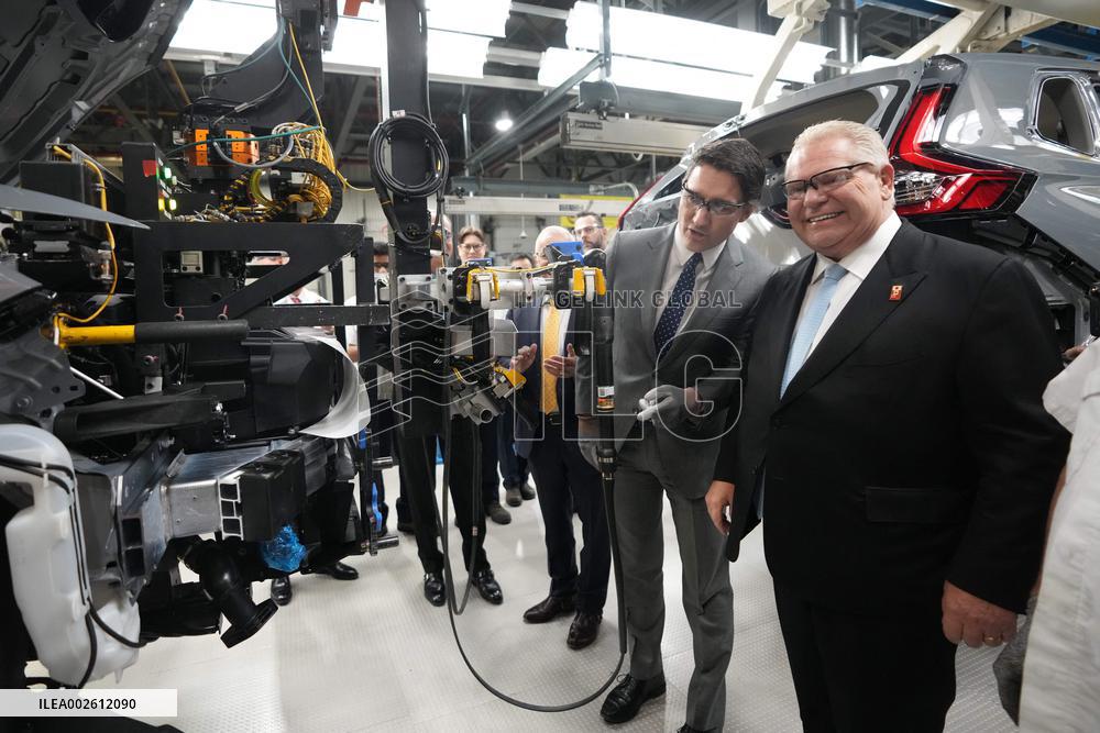 Justin Trudeau Announces New Honda Plant - Canada