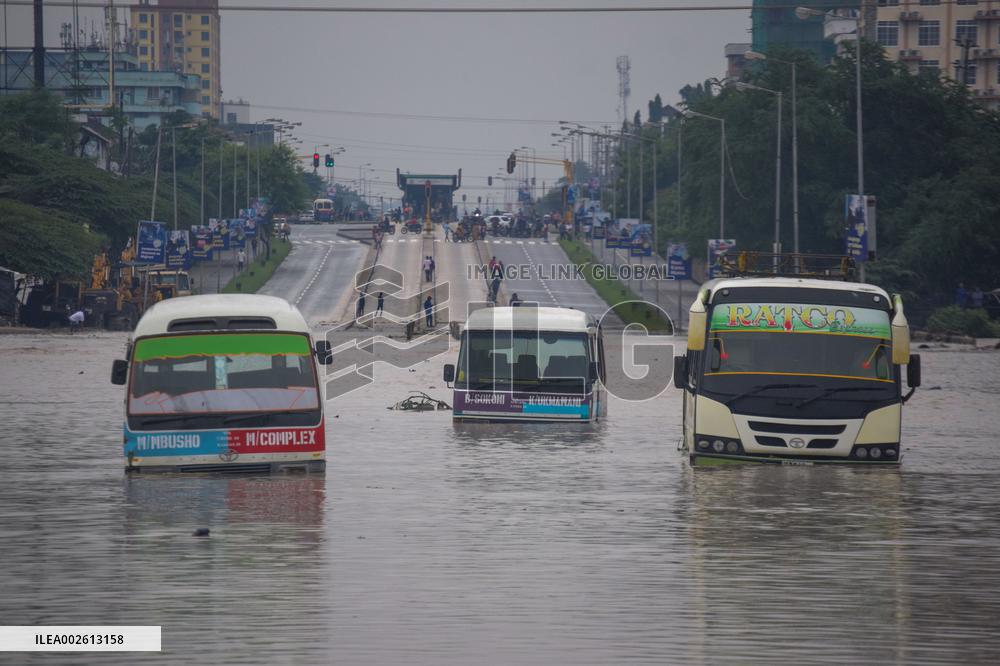 TANZANIA-DAR ES SALAAM-TORRENTIAL RAIN