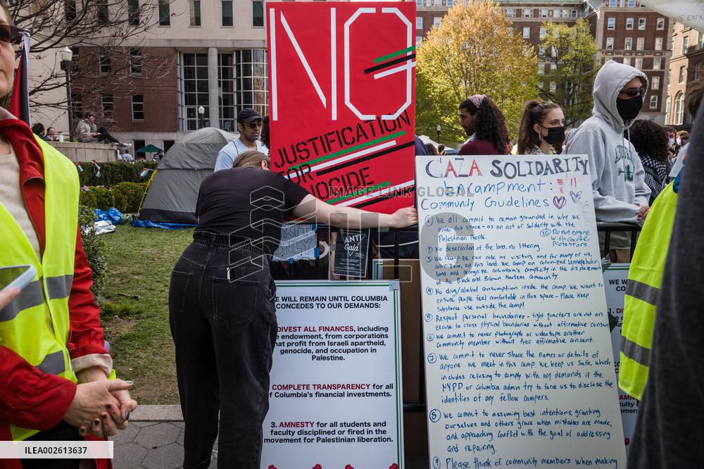 College Protests Over Gaza Sweep Across US - NYC