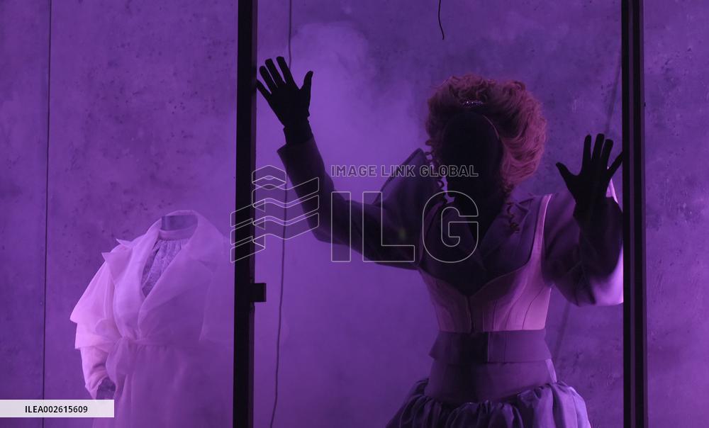 Press preview of Mary Stuart play at Kyivs Ivan Franko Theatre