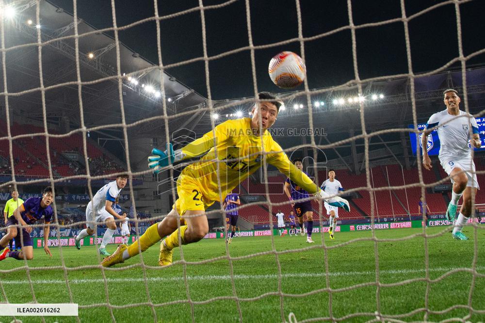 (SP)CHINA-WUHAN-FOOTBALL-CSL-WUHAN VS TIANJIN (CN)