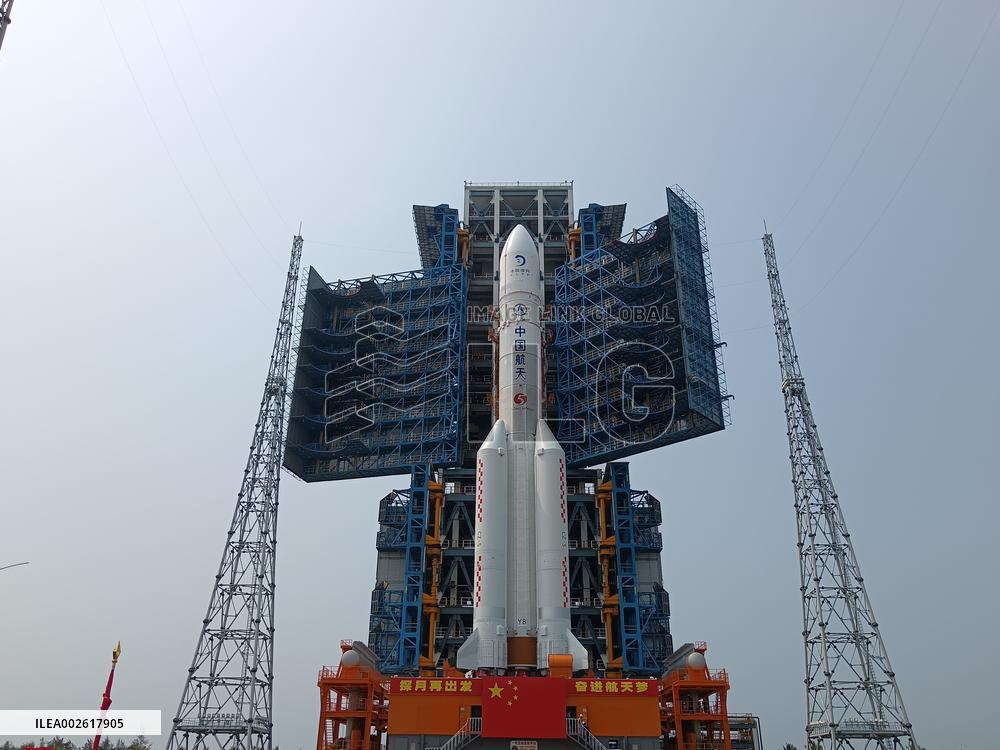 (EyesonSci)CHINA-HAINAN-WENCHANG-CHANG'E 6-LUNAR PROBE-LAUNCH PREPARATION (CN)