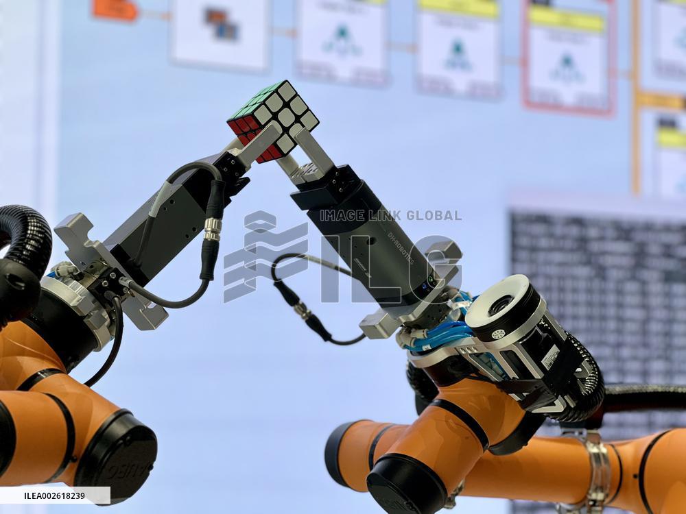 Xinhua Headlines: Retreat or reinforcement? Decoding foreign investment in China