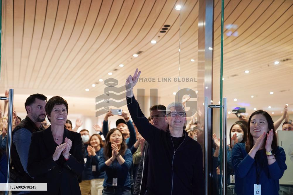 Xinhua Headlines: Retreat or reinforcement? Decoding foreign investment in China