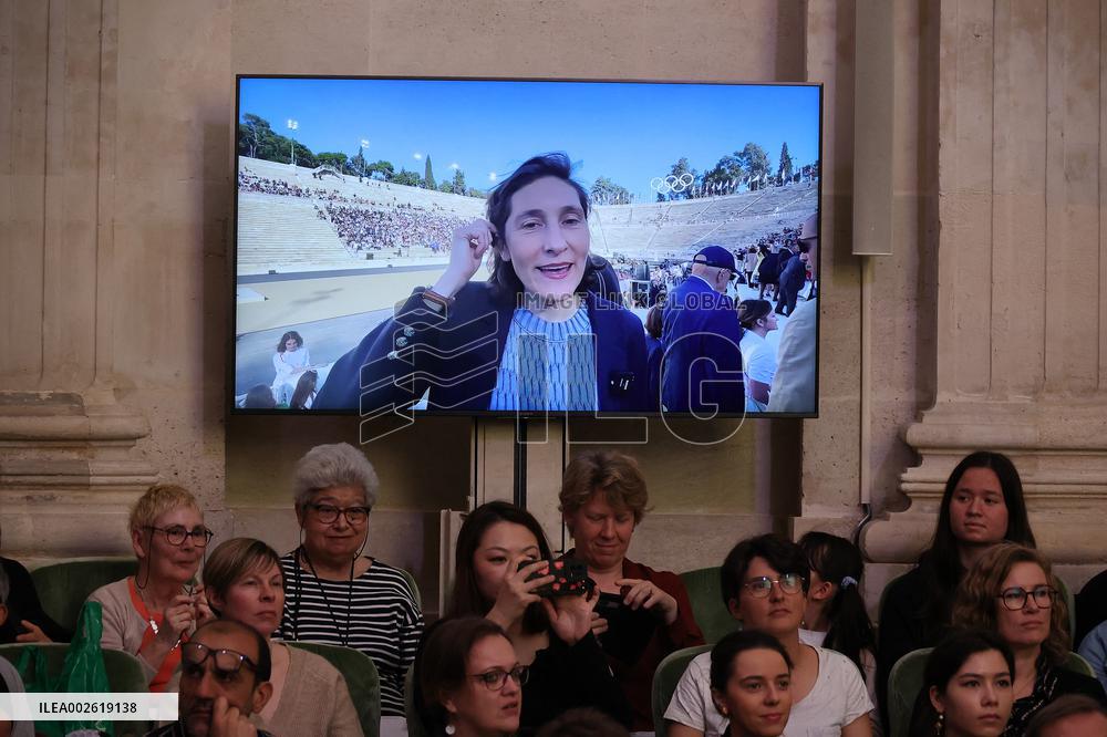 Grande Dictee du Sport at Dome of the Institut de France