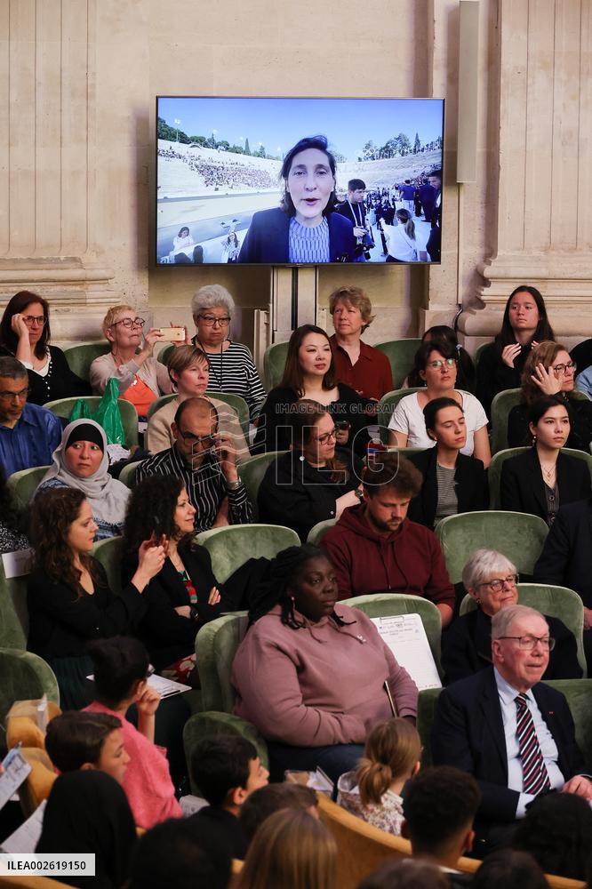 Grande Dictee du Sport at Dome of the Institut de France