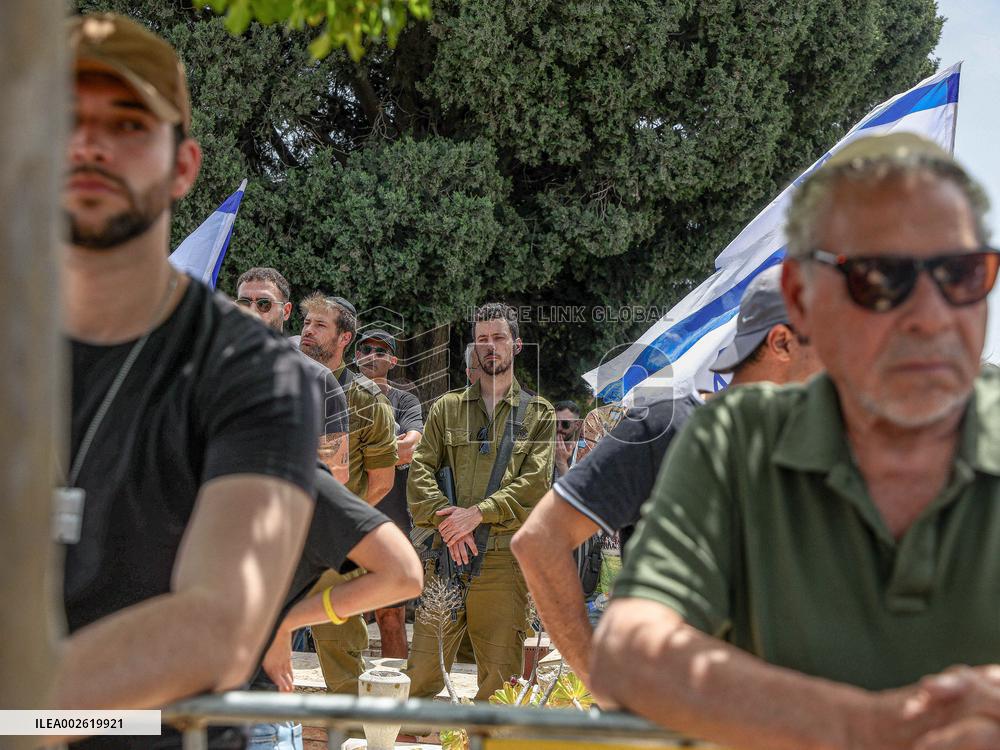 Funeral of IDF Soldier in Even Yehuda