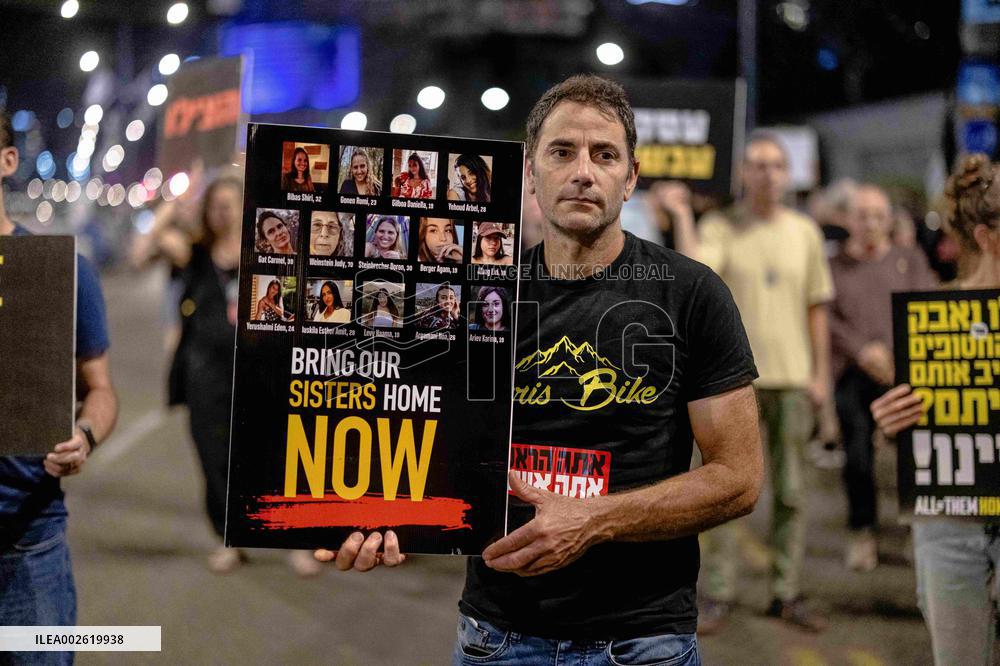 200th Days of War Protest In Tel Aviv