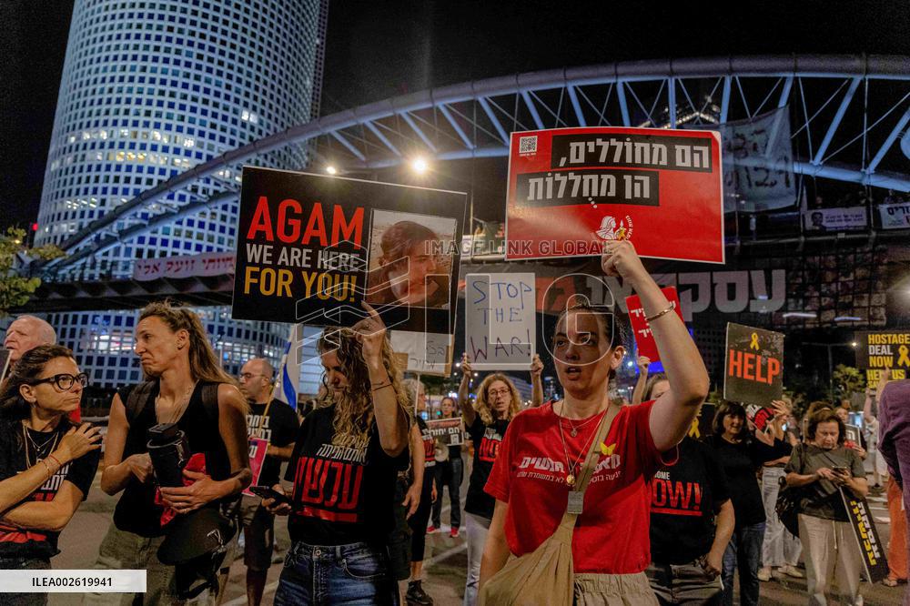 200th Days of War Protest In Tel Aviv