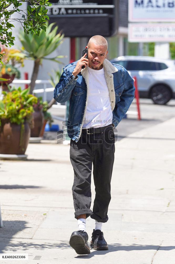 Evan Ross Out - Los Angeles