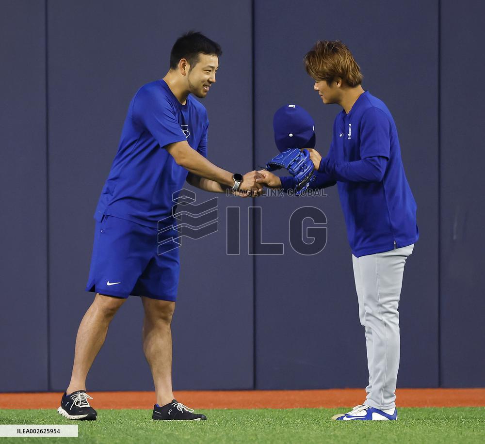 Baseball: Dodgers vs. Blue Jays