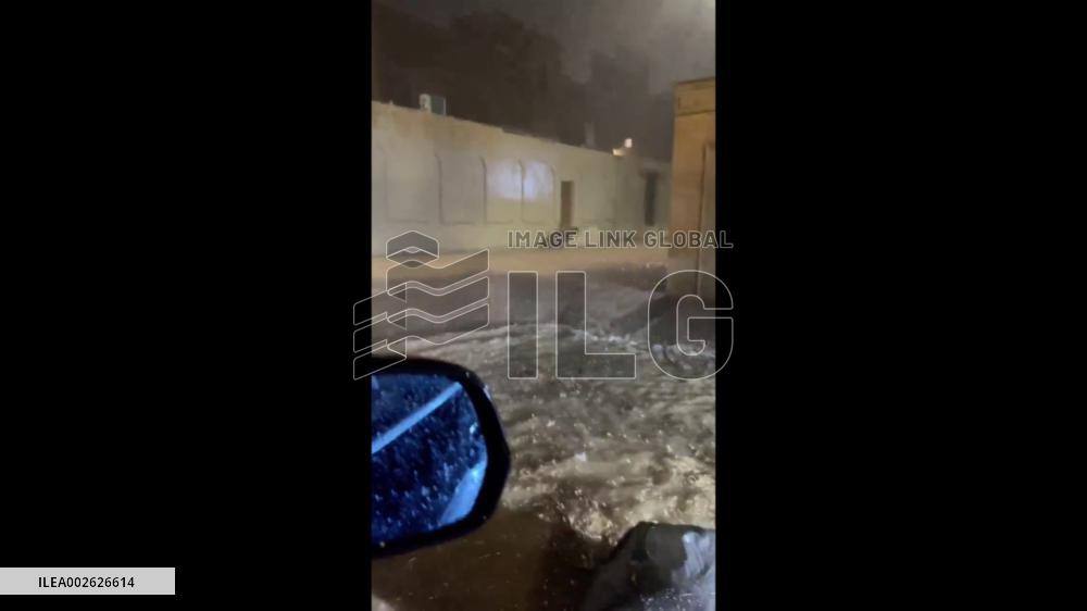 Saudi Arabia: Flooding Hits Riyadh Province As Thunderstorms Bring Heavy Rain