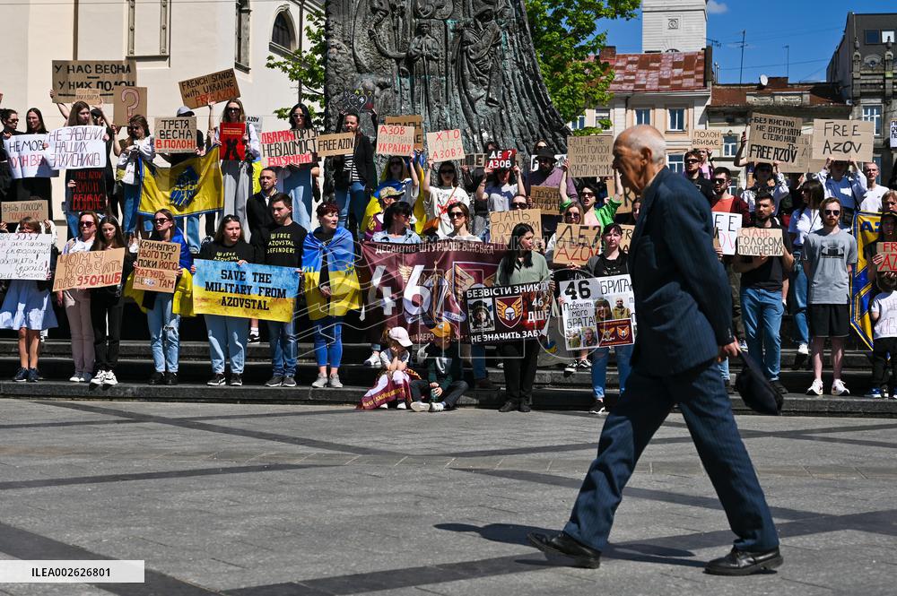 Action in support of POWs held in Lviv