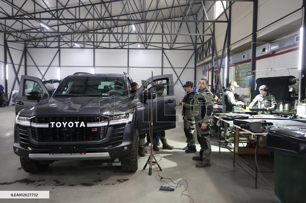 Company reequips vehicles for army in Prykarpattia region