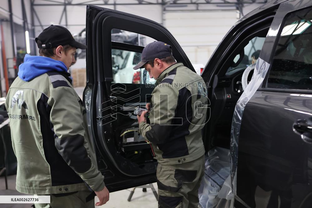 Company reequips vehicles for army in Prykarpattia region