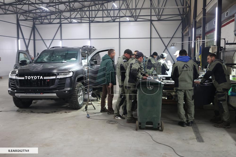 Company reequips vehicles for army in Prykarpattia region