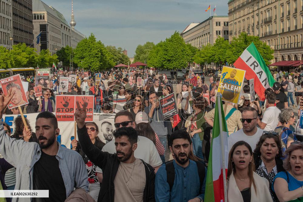 Iranian Rapper’s Death Sentence Sparks Protest - Berlin