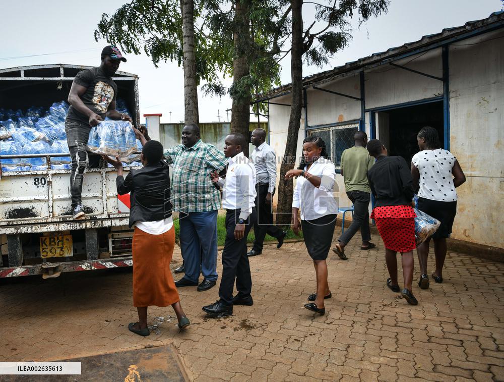 KENYA-NAIROBI-FLOOD VICTIMS-CHINESE COMPANY-DONATION