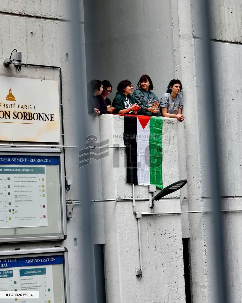 Pro-Palestinian Students Rally At Tolbiac University - Paris