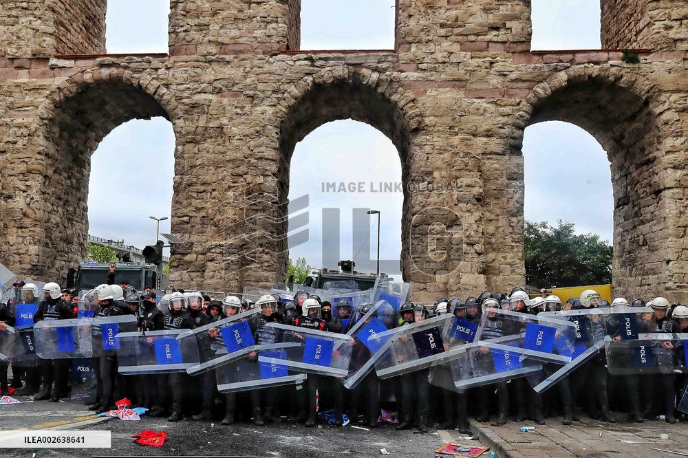 Police Attack May Day Demonstration In Istanbul