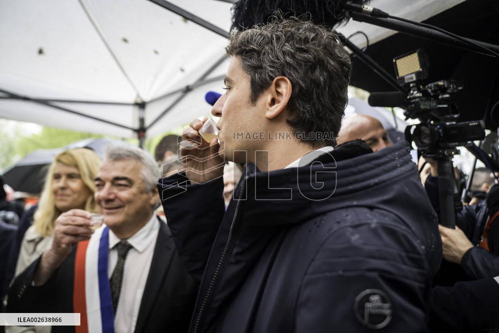 France : Gabriel Attal en visite a Beaugency