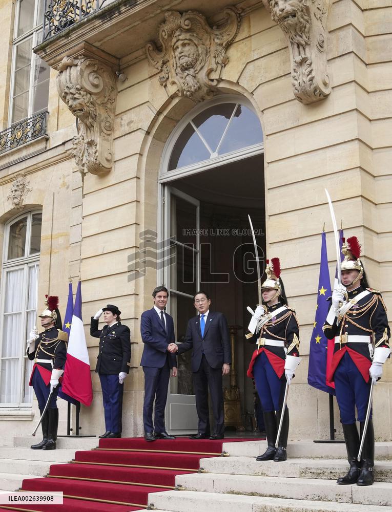 Japan PM Kishida in France