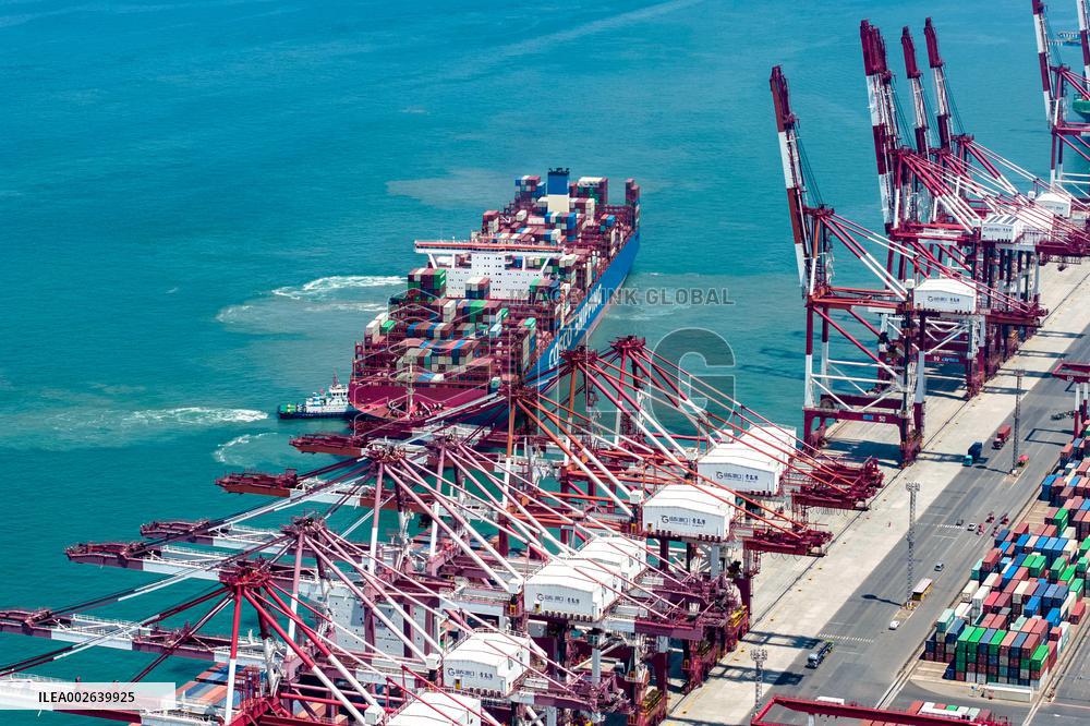 COSCO Shipping Trade in Qingdao Port