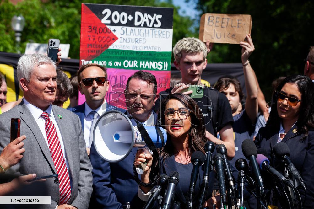 House Republicans Visit Pro-Palestinian Encampment - Washington