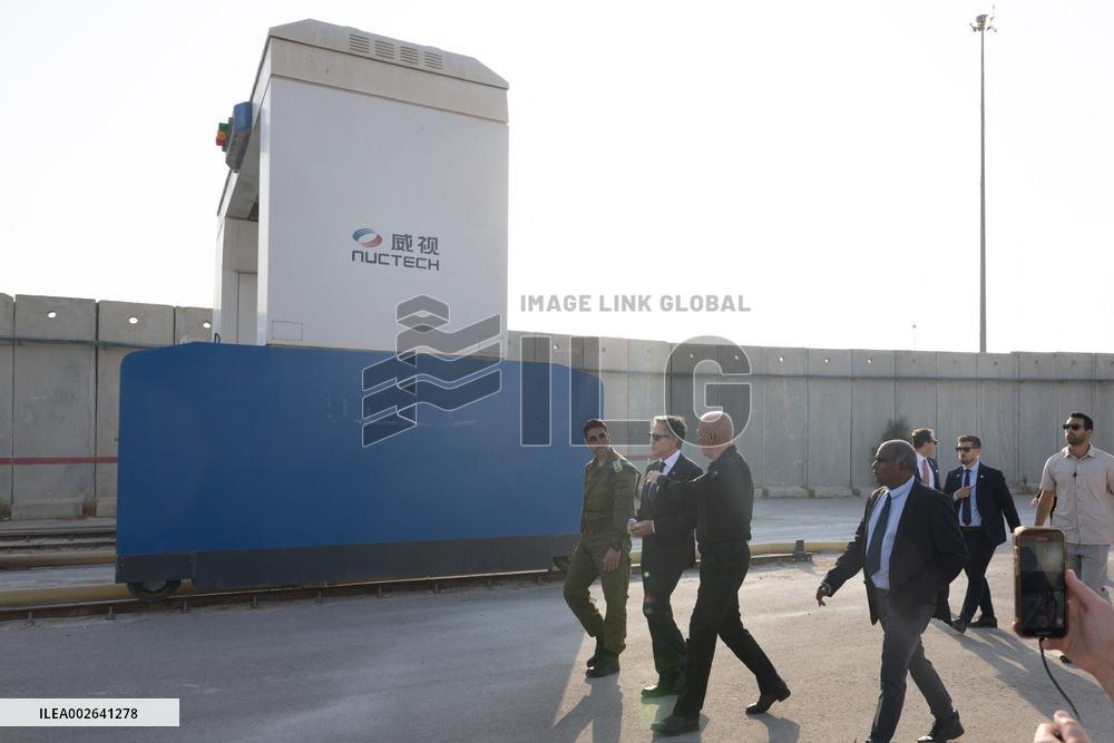 Blinken Pushes for Gaza Cease-Fire Deal in Visit to Israel