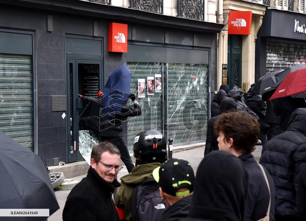 Demonstration and Annual Rally For Labour Day - Paris