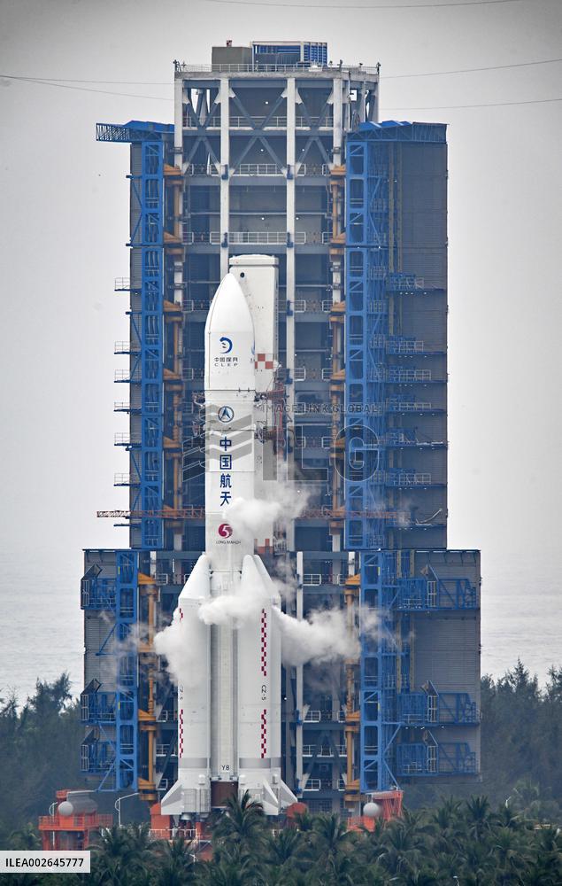 (EyesOnSci)CHINA-HAINAN-WENCHANG-CHANG'E-6-LUNAR PROBE-LAUNCH-PREPARATION (CN)
