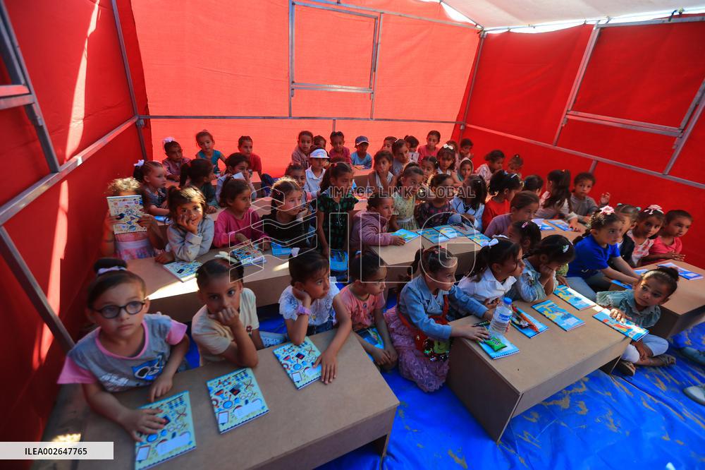 MIDEAST-GAZA-RAFAH-PALESTINIAN-ISRAELI CONFLICT-"TENT SCHOOL"