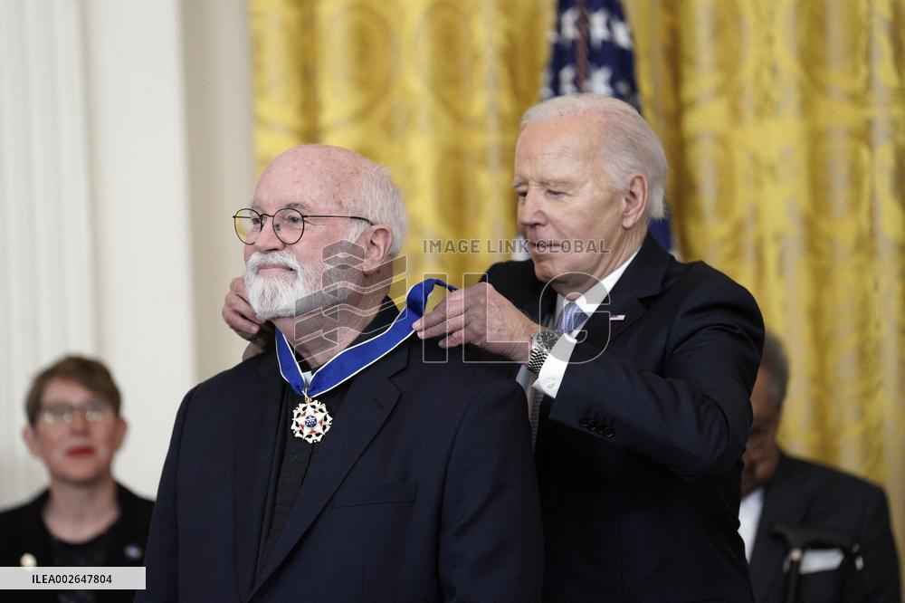 Joe Biden awards the Medal of Freedom - Washington