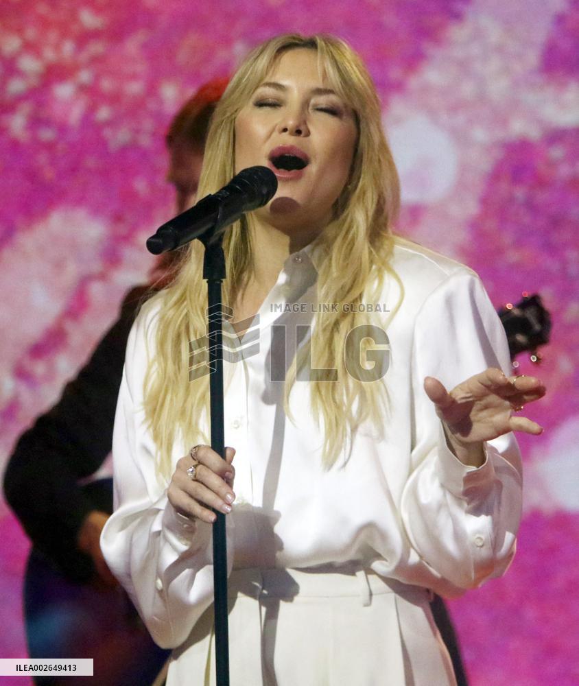 Kate Hudson Performs On The 'Today' Show - NYC