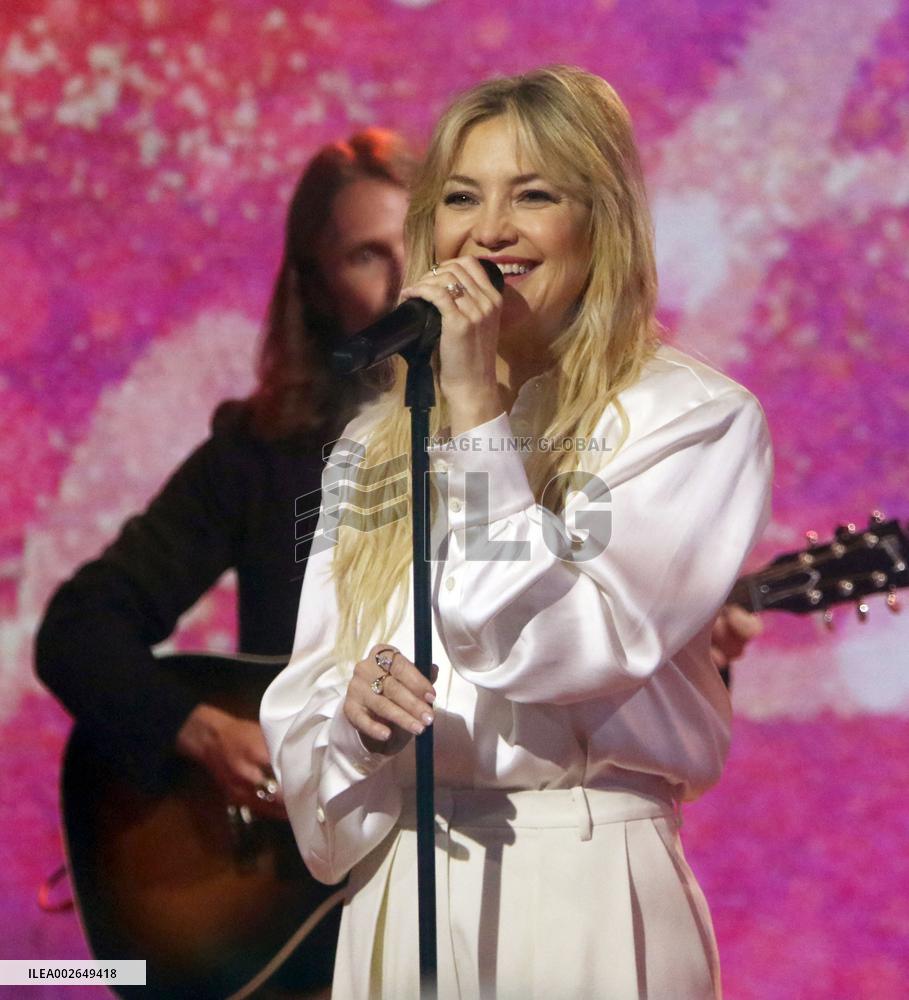 Kate Hudson Performs On The 'Today' Show - NYC