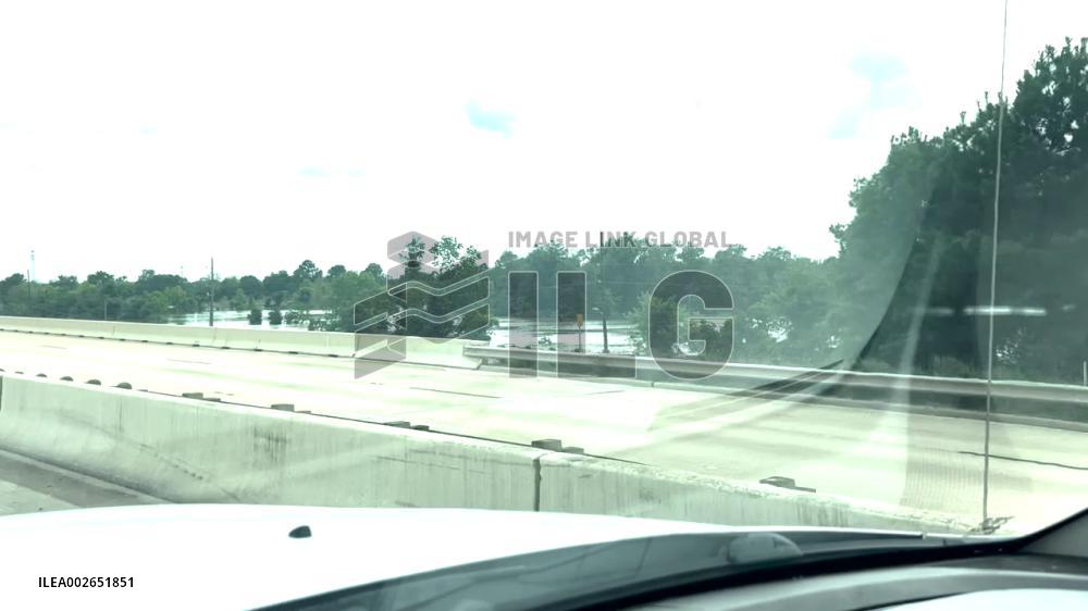 US: Hundreds Rescued As Severe Flooding Continued In Houston Area 5