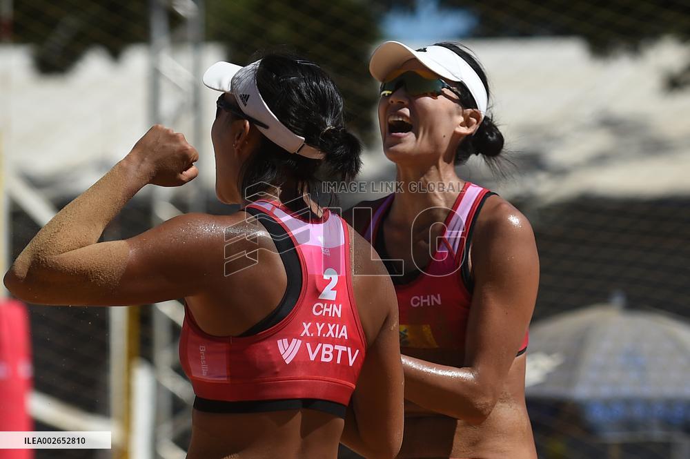 (SP)BRAZIL-BRASILIA-BEACH VOLLEYBALL-PRO TOUR-WOMEN-CHN VS LAT